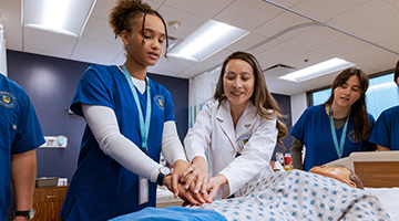 Ask an Alumni: Chamberlain’s MSN Non-Clinical Specializations