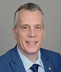 Webinar hosting presenter 