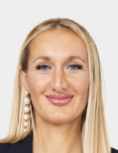 Ana AlaDashVili 